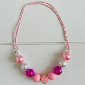 WHITE AND PINK BUBBLEGUM NECKLACE